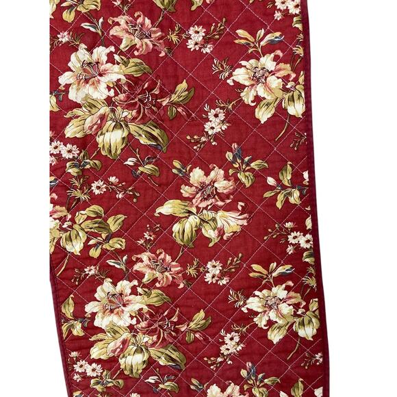 Waverly Quilted Table Runner Reversible Red Floral Traditional Green Trellis - Picture 3 of 4
